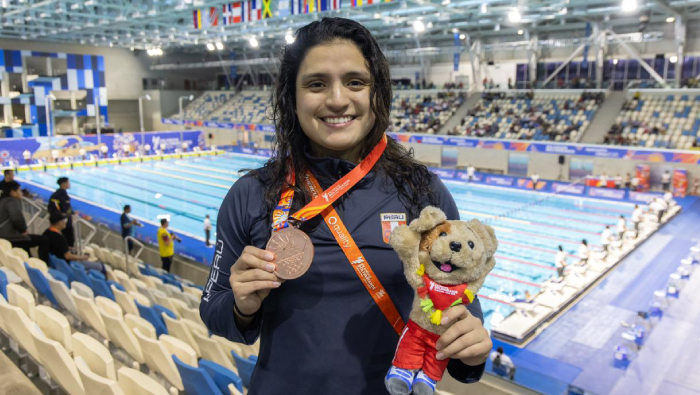 Perú celebra: Rafaela Fernandini logra la medalla de oro en los 100 m libre en Ayacucho-Lima 2025