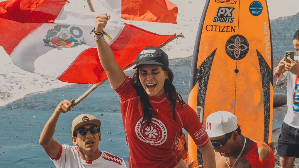 ¡Gran logro para Perú! Vania Torres alcanza el título mundial de SUP Surf en El Salvador